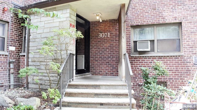 3071 Edwin Avenue 4F