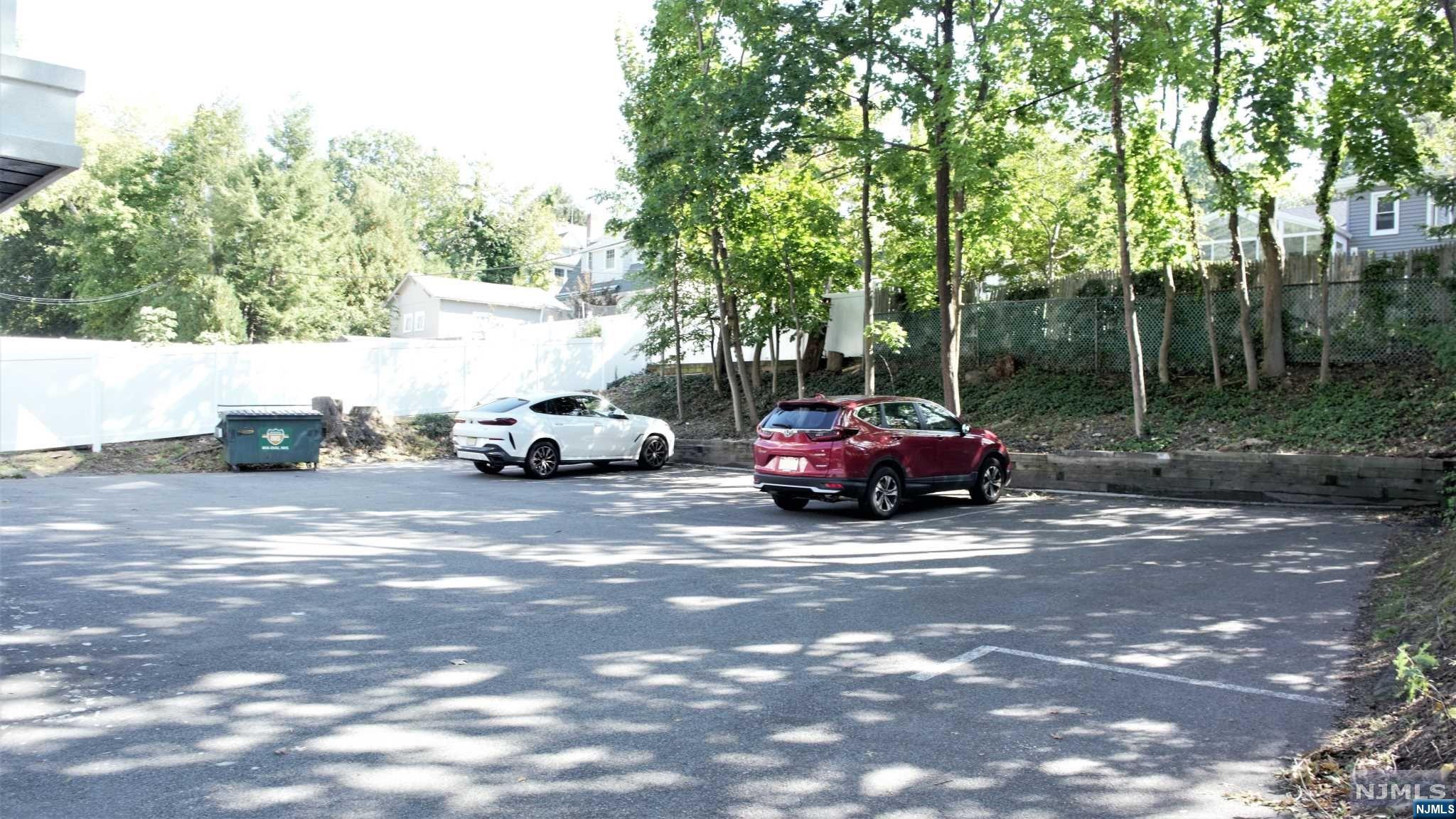 185 Engle Street