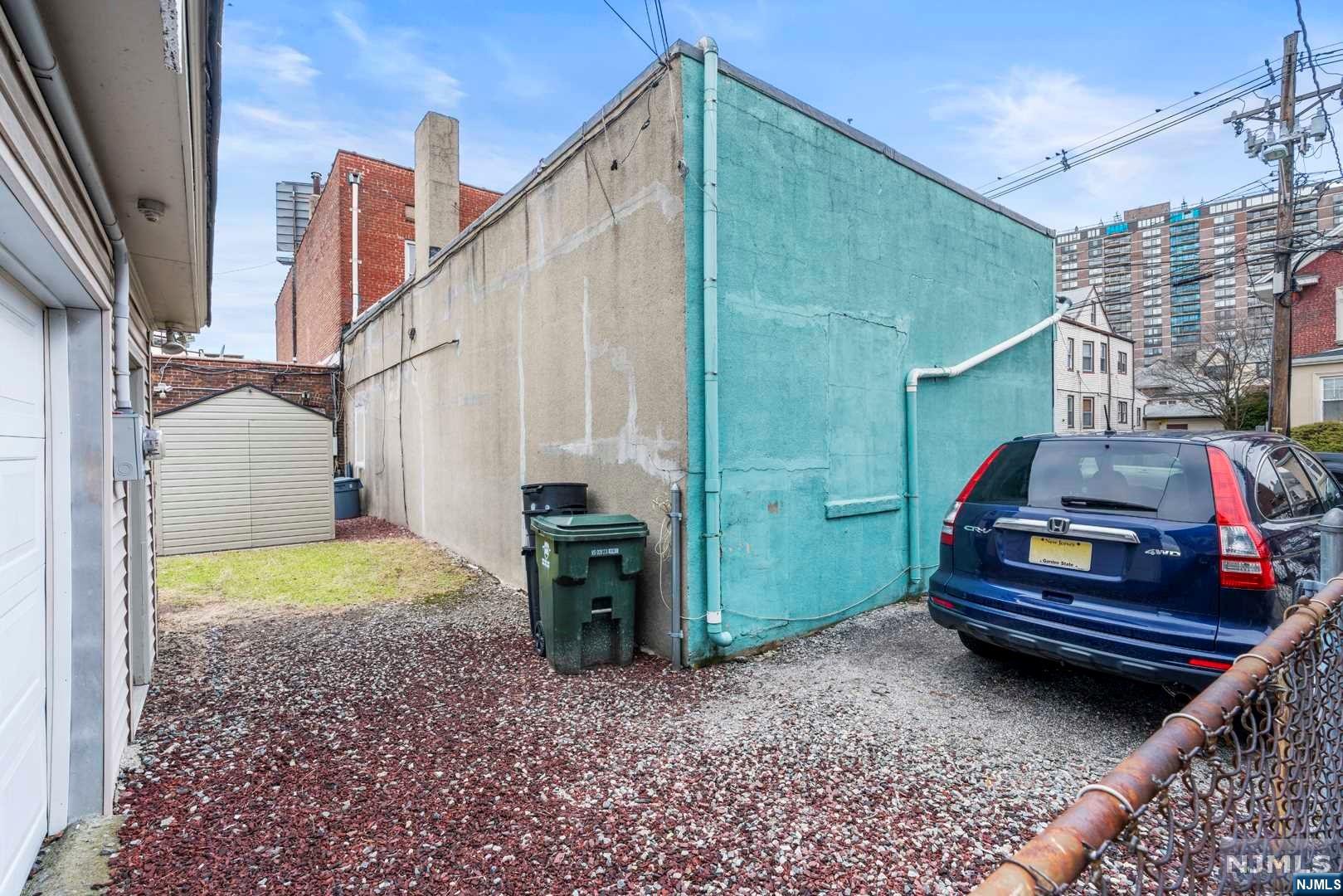 708 Anderson Avenue