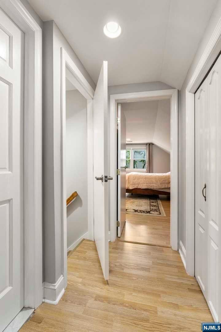 1070 Palisade Avenue