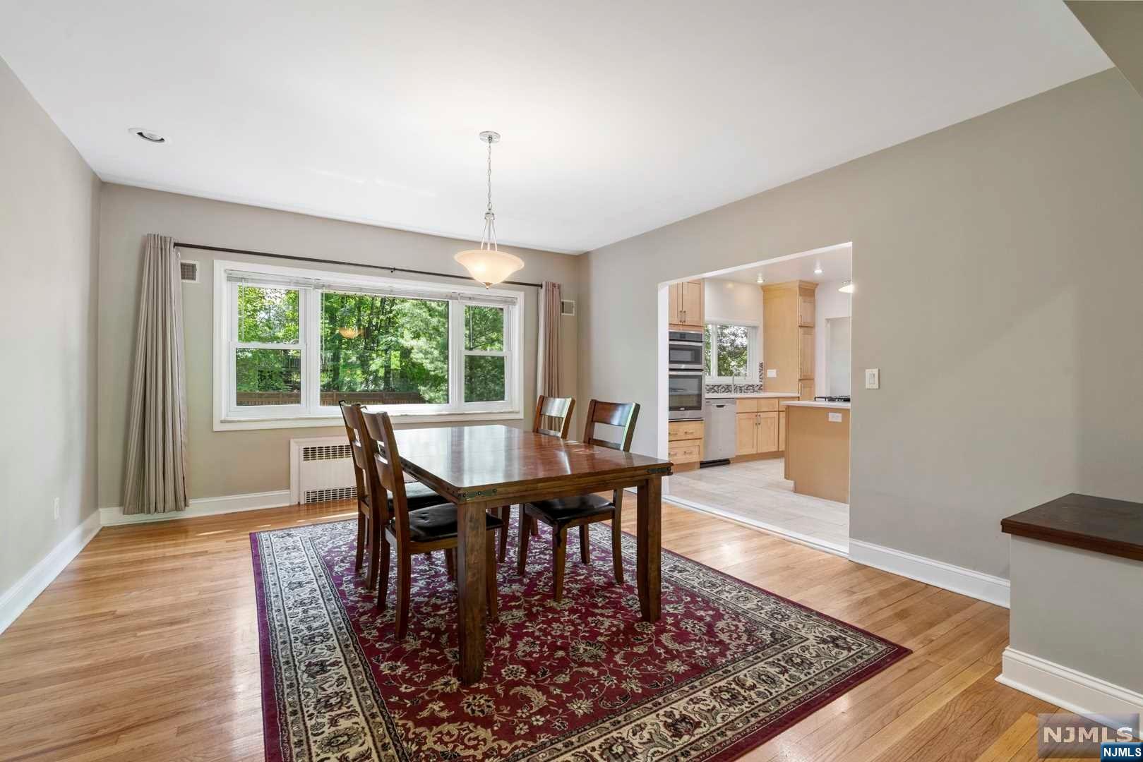 1070 Palisade Avenue