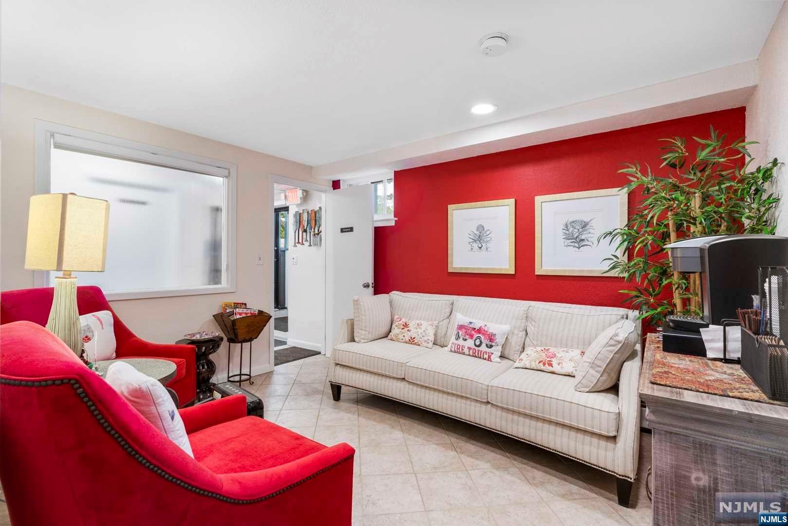 1331 Anderson Avenue FF