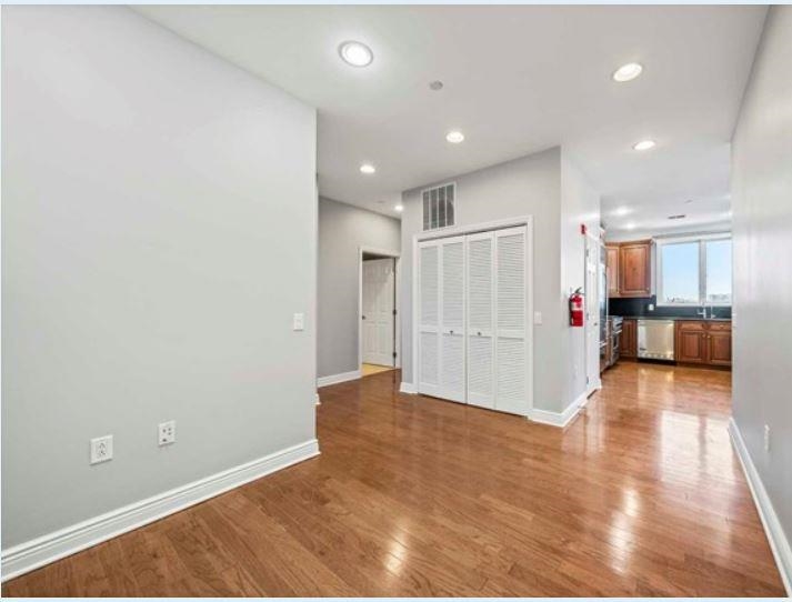 7400 RIVER RD Unit: 448