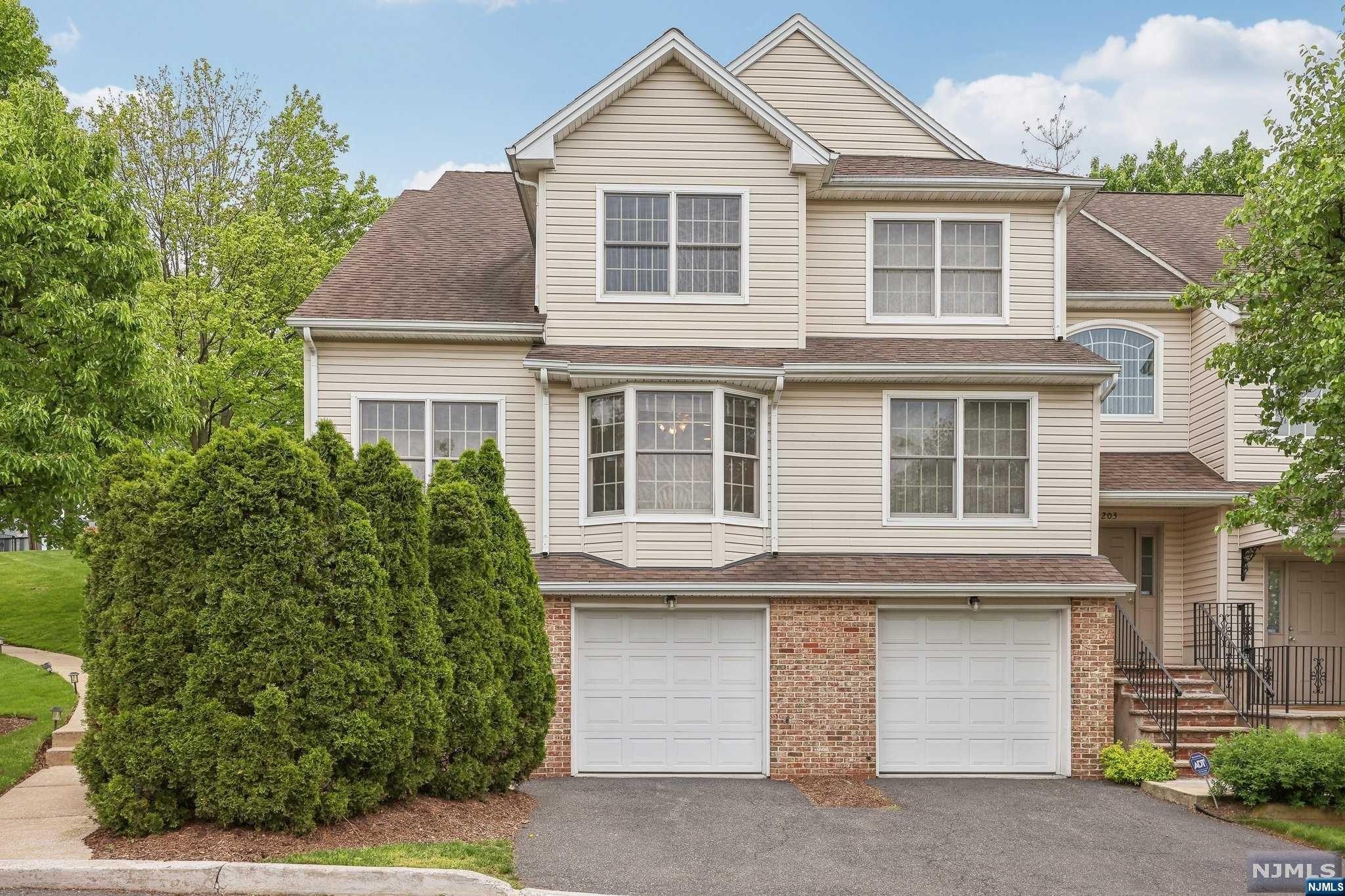 204 Grand Ridge Drive 204