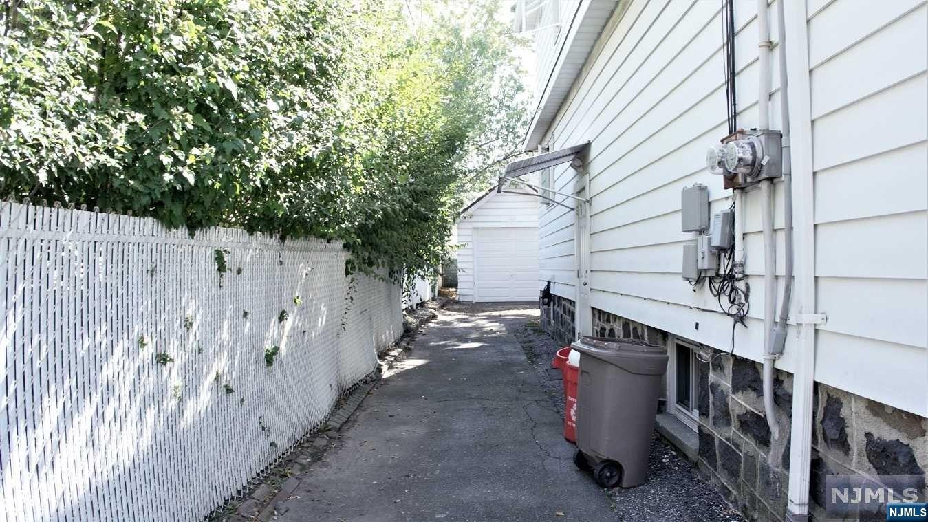 524 Oregon Avenue 1