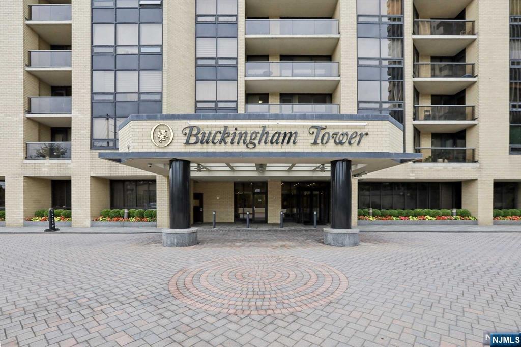 800 Palisade Avenue 2009