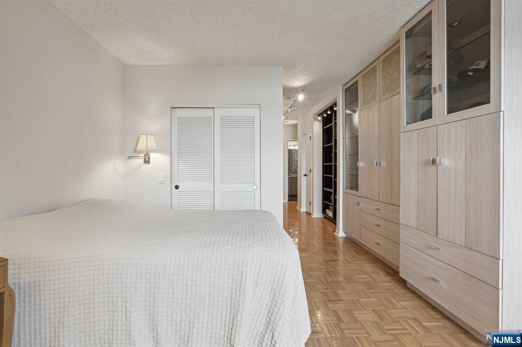 800 Palisade Avenue 2009