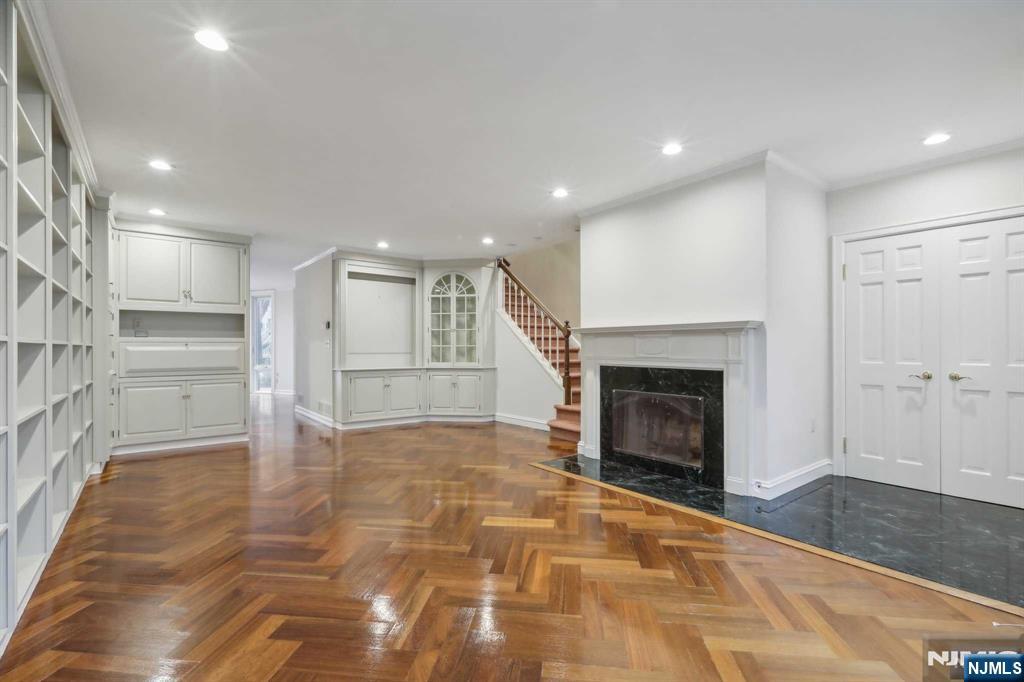 113 Victoria Place
