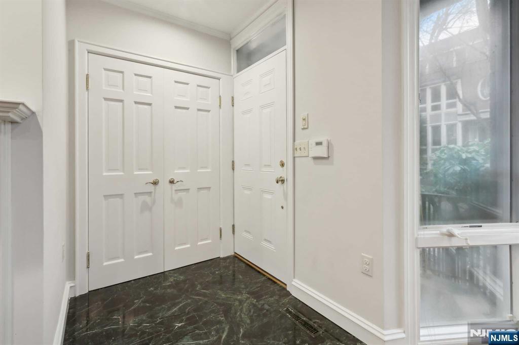 113 Victoria Place