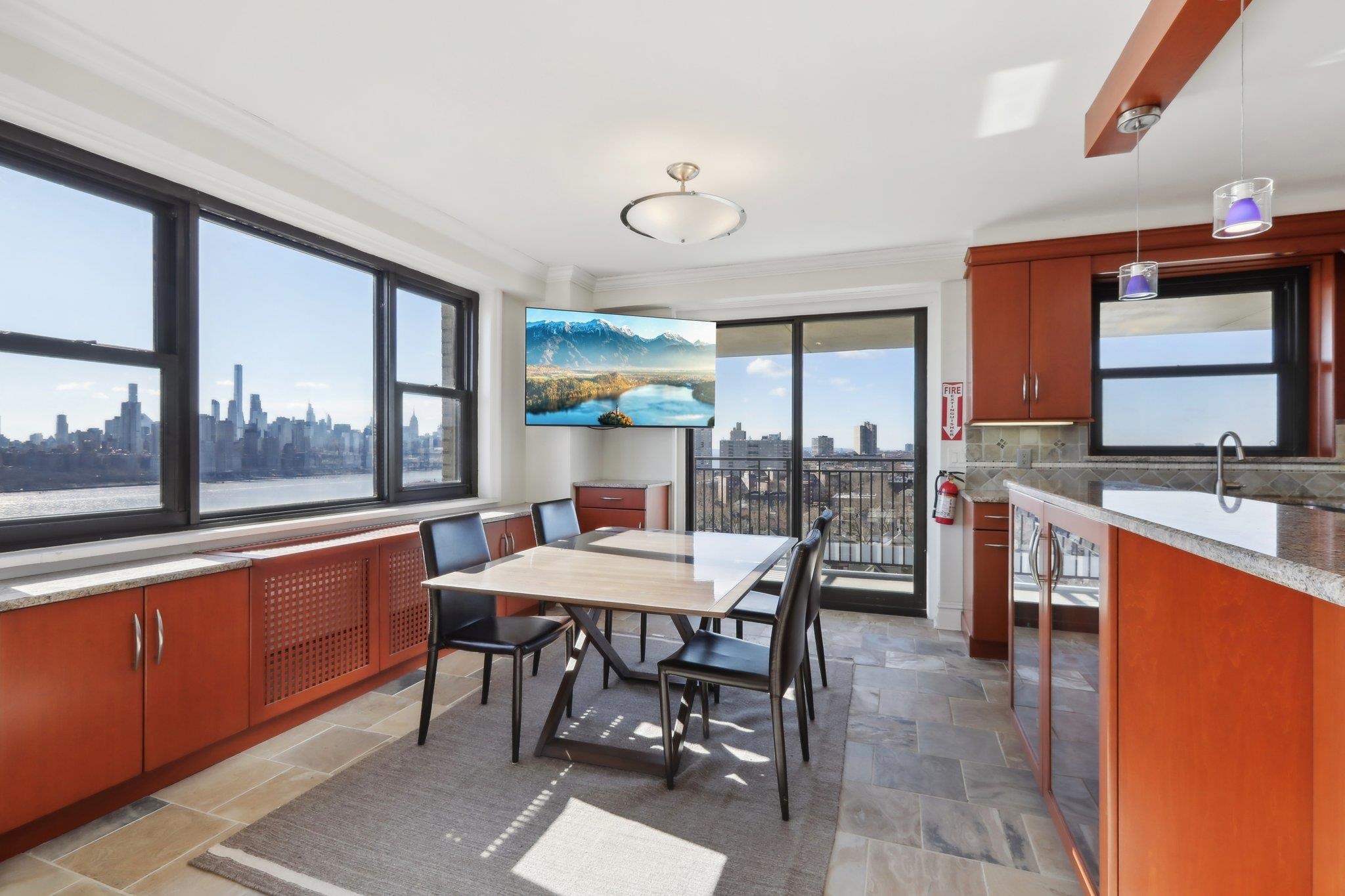 7855 BLVD EAST Unit: 11J