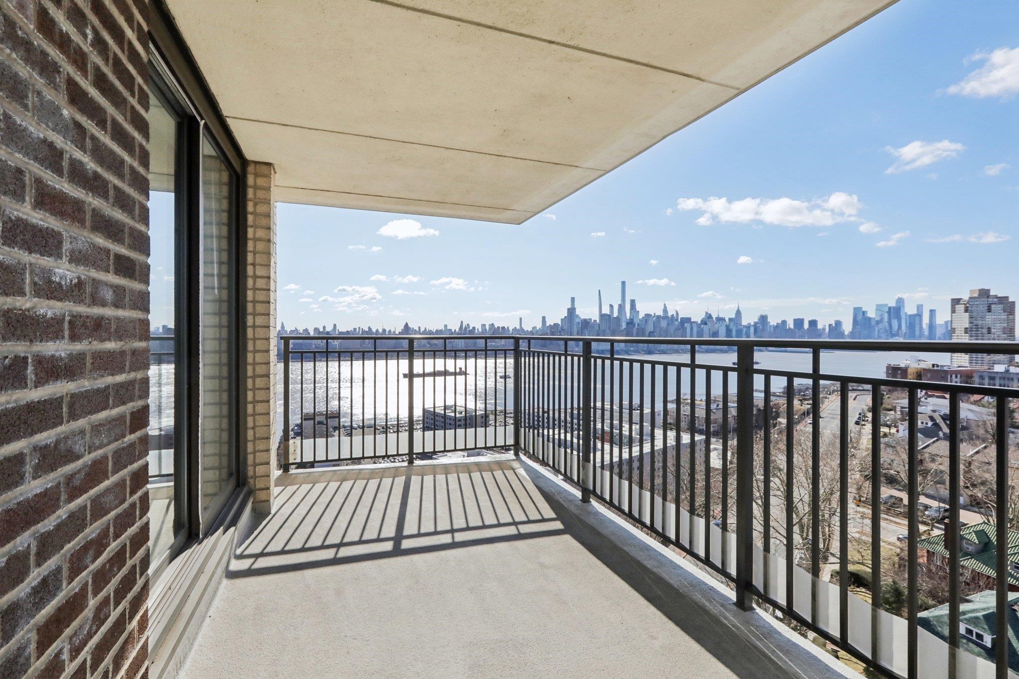 7855 BLVD EAST Unit: 11J