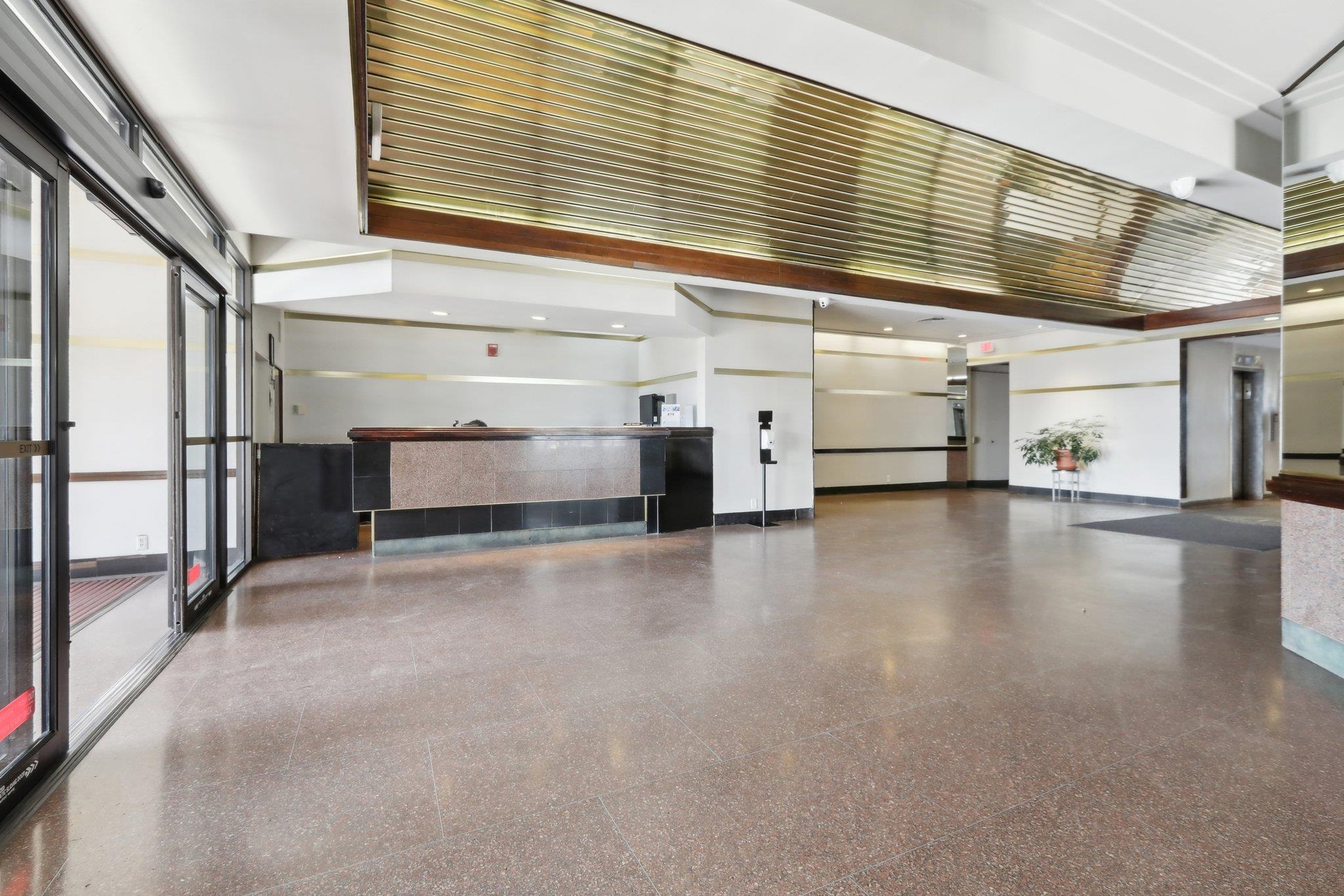 7855 BLVD EAST Unit: 11J