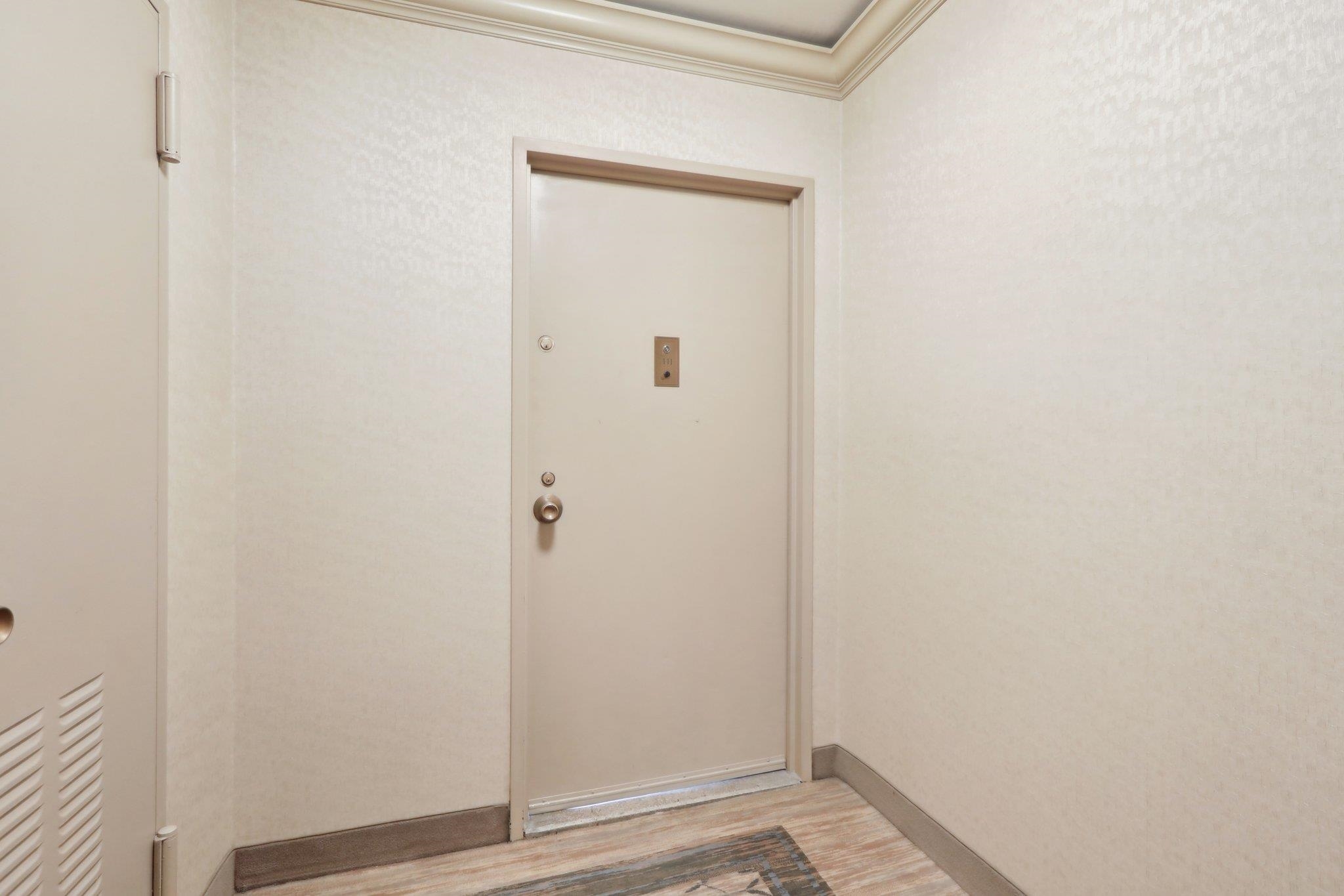 7855 BLVD EAST Unit: 11J