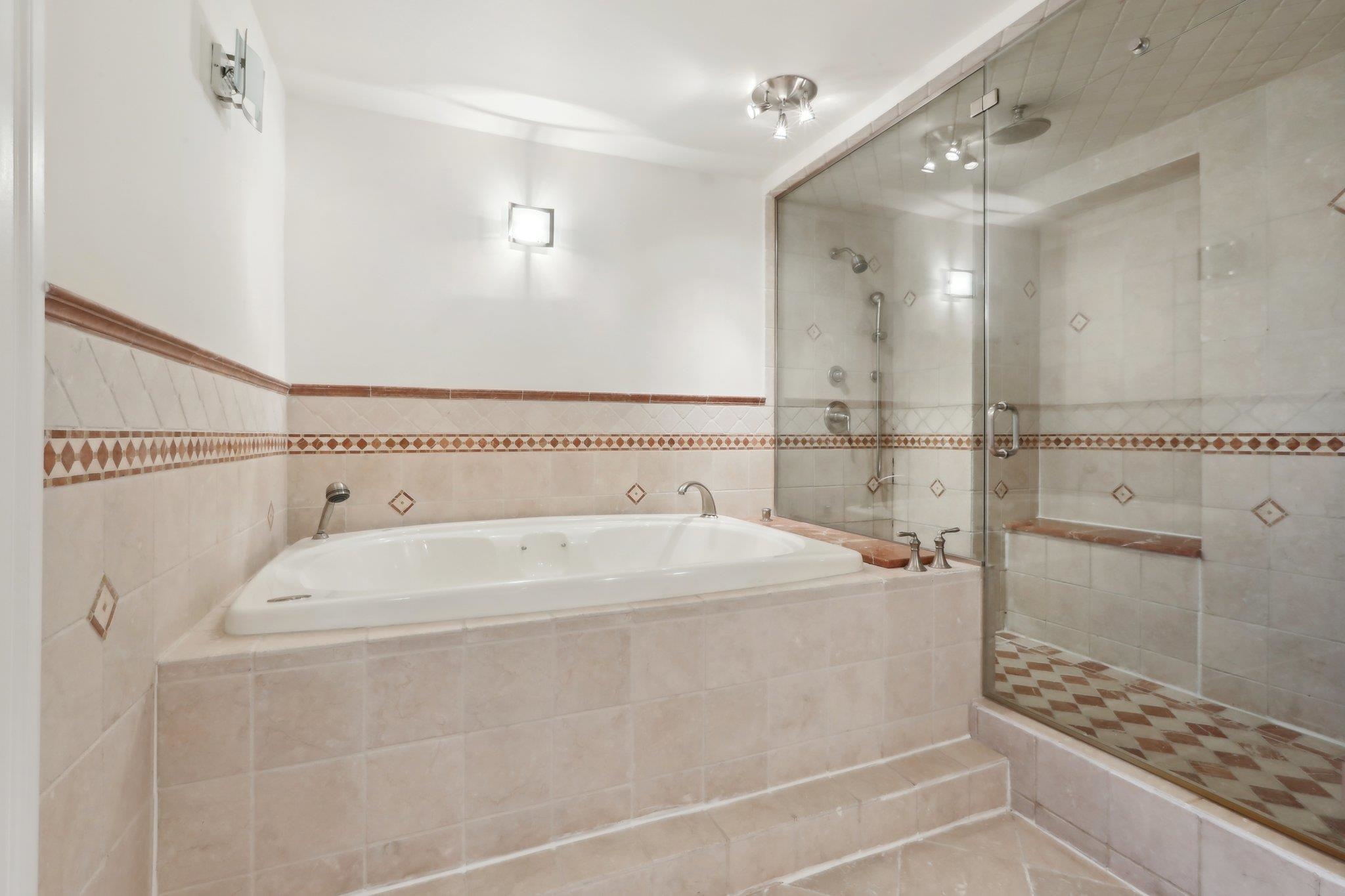 7855 BLVD EAST Unit: 11J