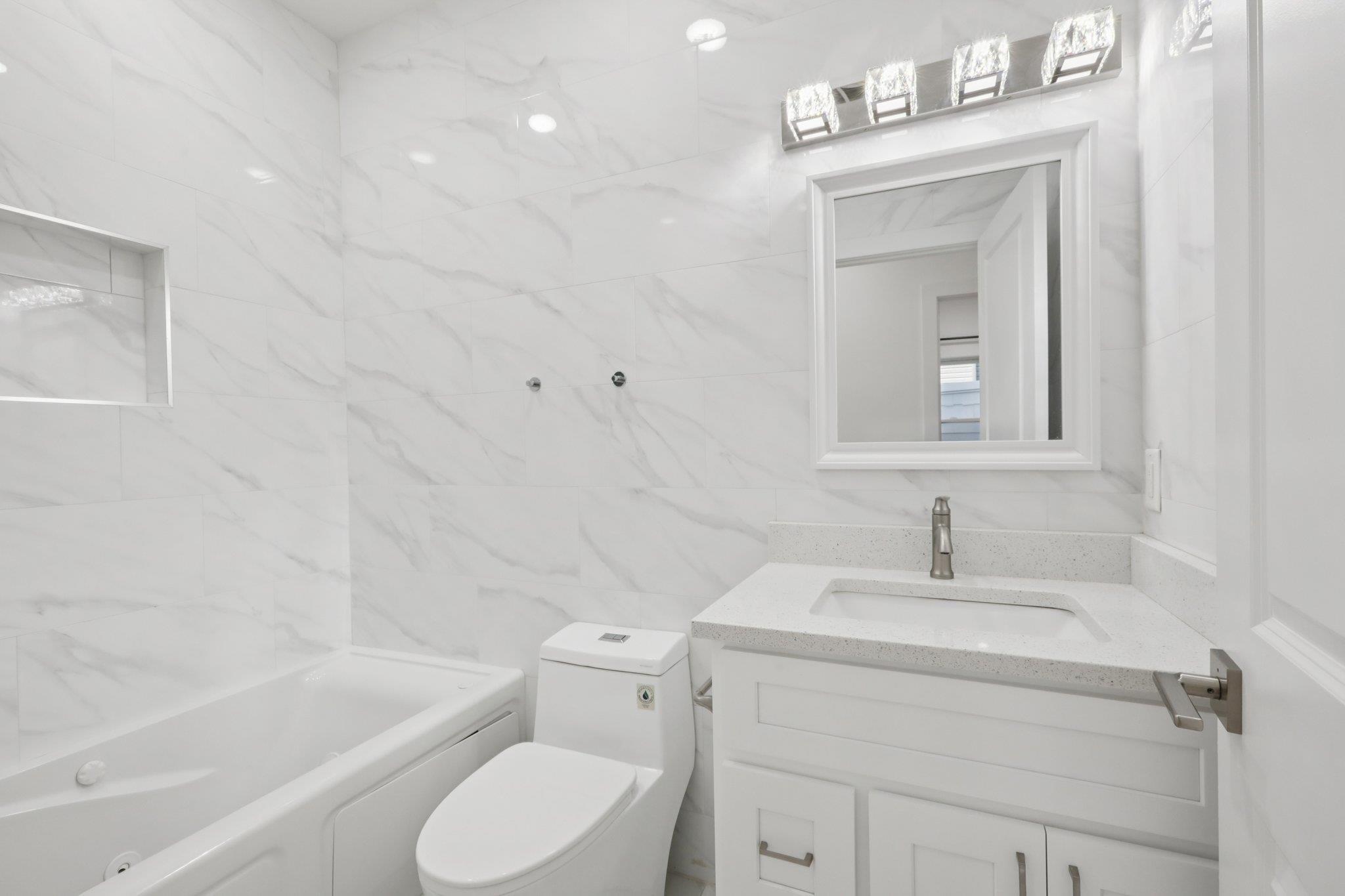 131 ZABRISKIE ST Unit: 1