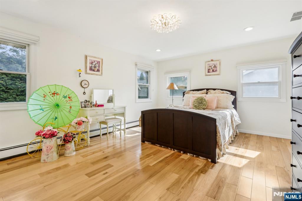 61 Anderson Avenue