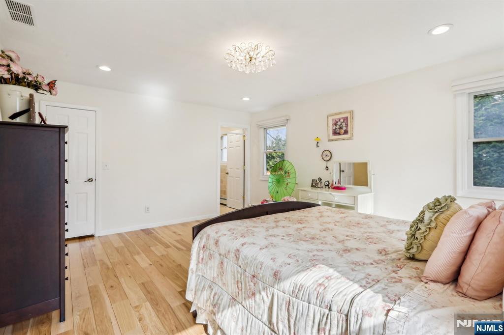 61 Anderson Avenue