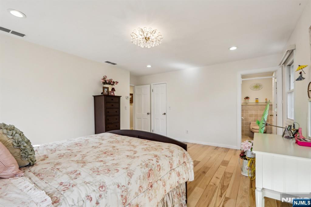61 Anderson Avenue