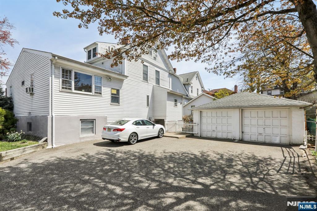 416 Bluff Road