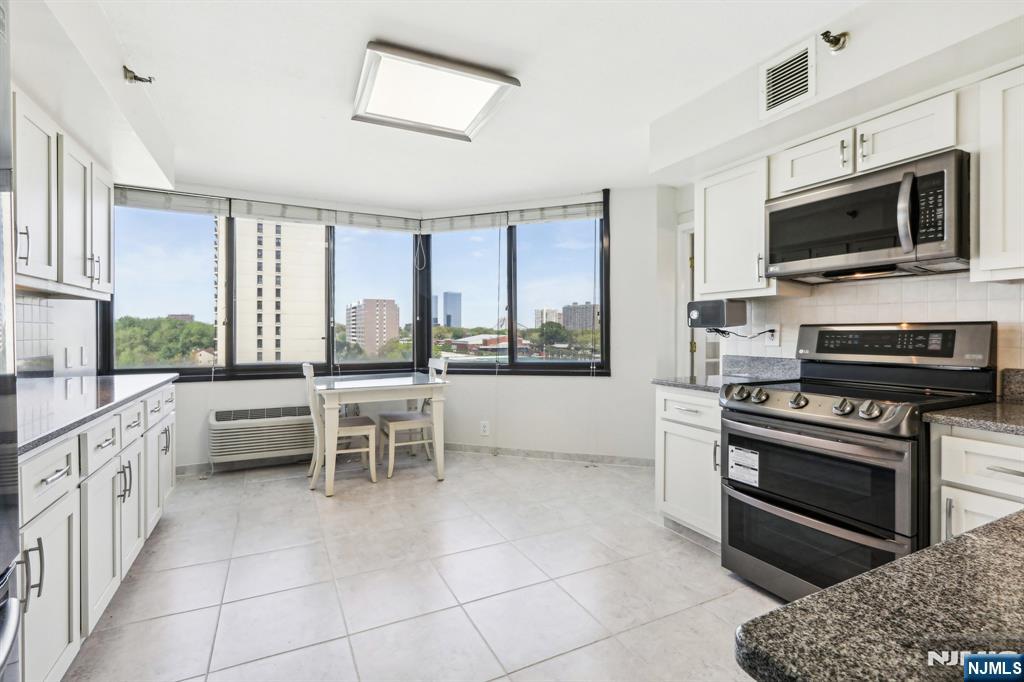 1265 15th Street 10G