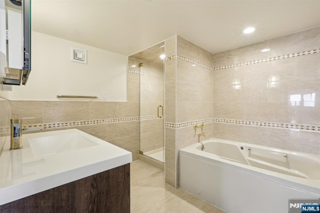 1265 15th Street 10G