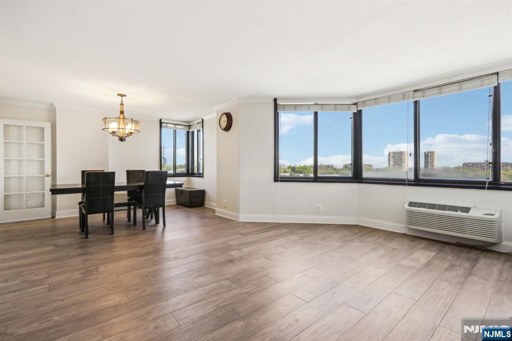 1265 15th Street 10G