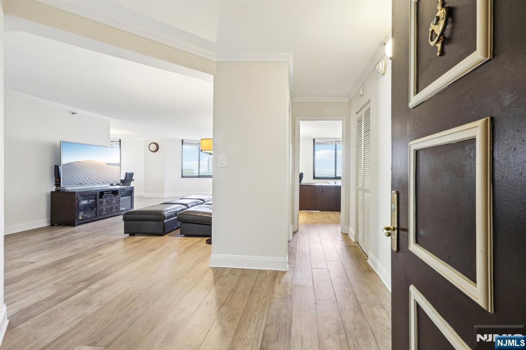 1265 15th Street 10G
