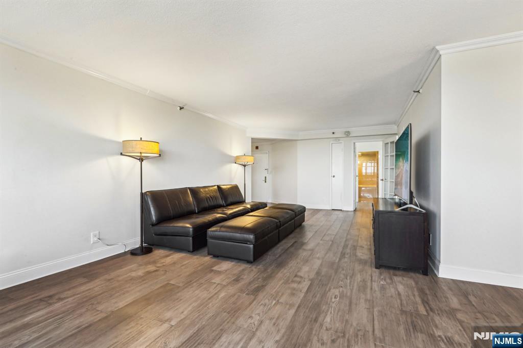 1265 15th Street 10G