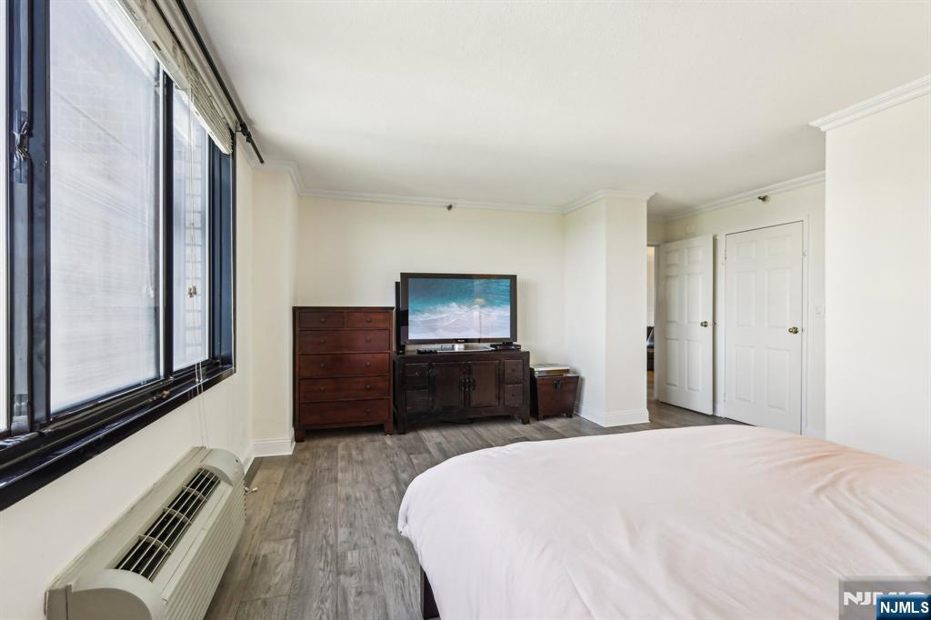 1265 15th Street 10G