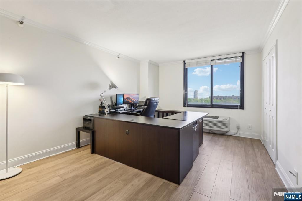 1265 15th Street 10G