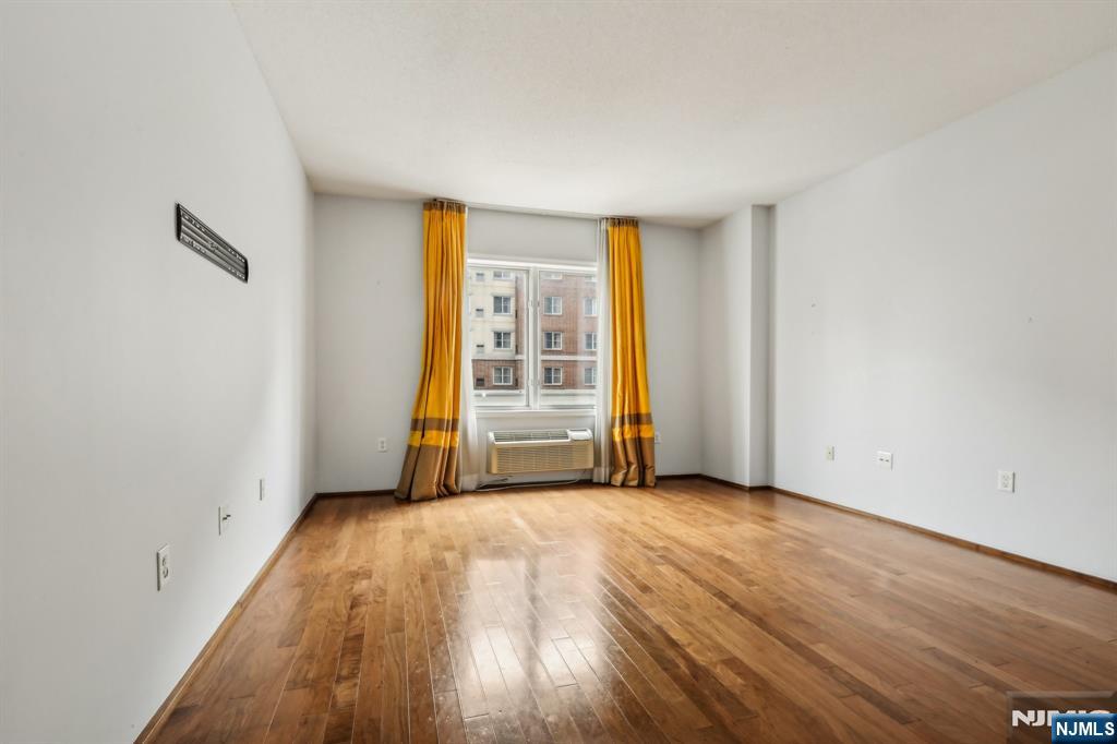 1111 City Place