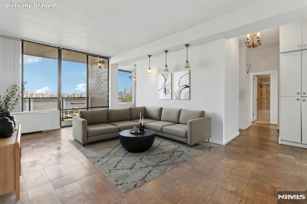 9060 Palisade Avenue 405