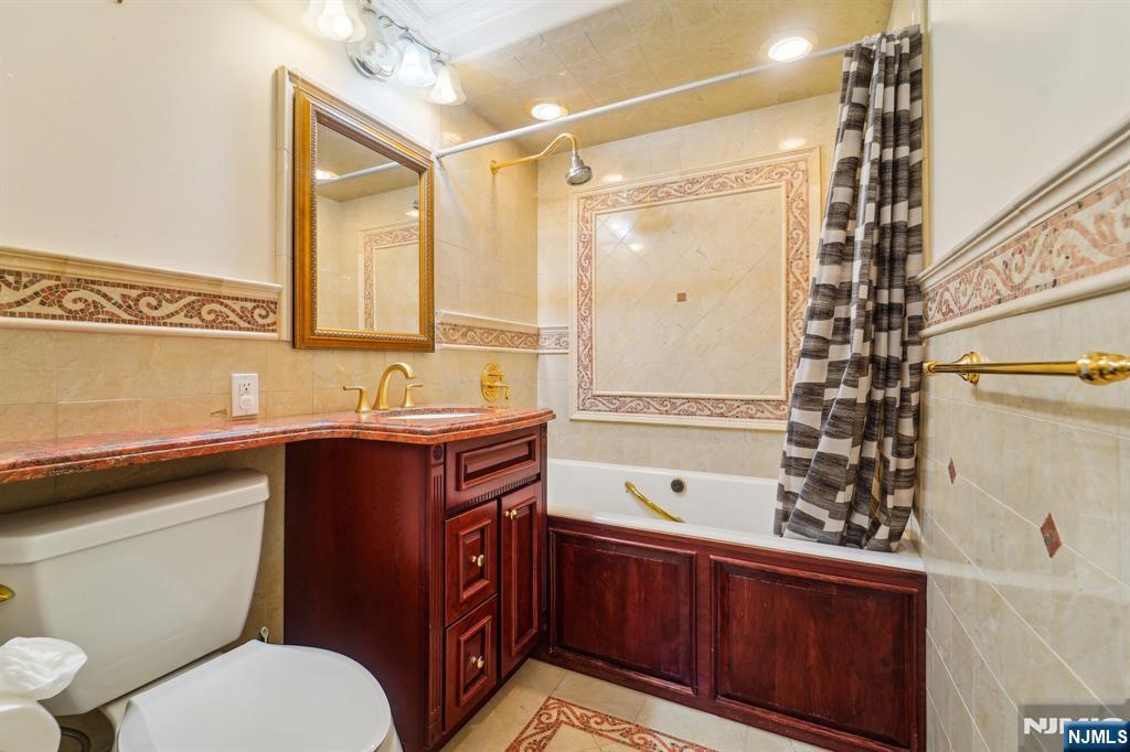 200 Old Palisade Road 7G