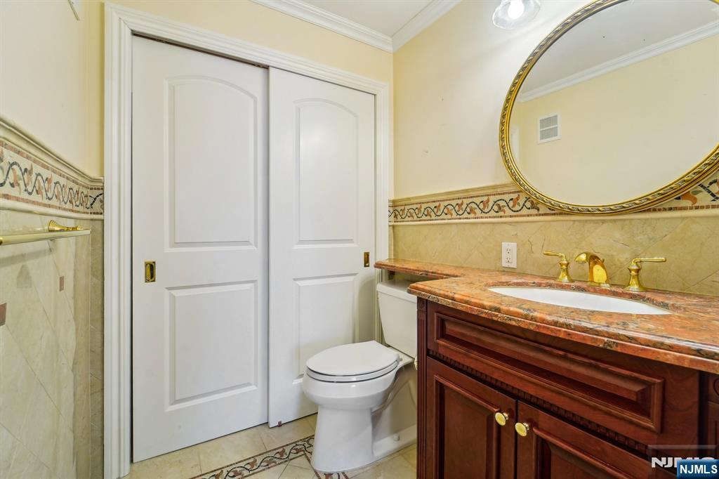 200 Old Palisade Road 7G
