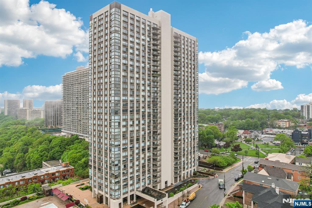 200 Old Palisade Road 7G