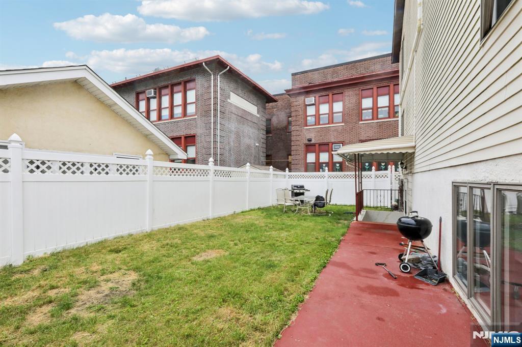 281 Columbia Avenue A
