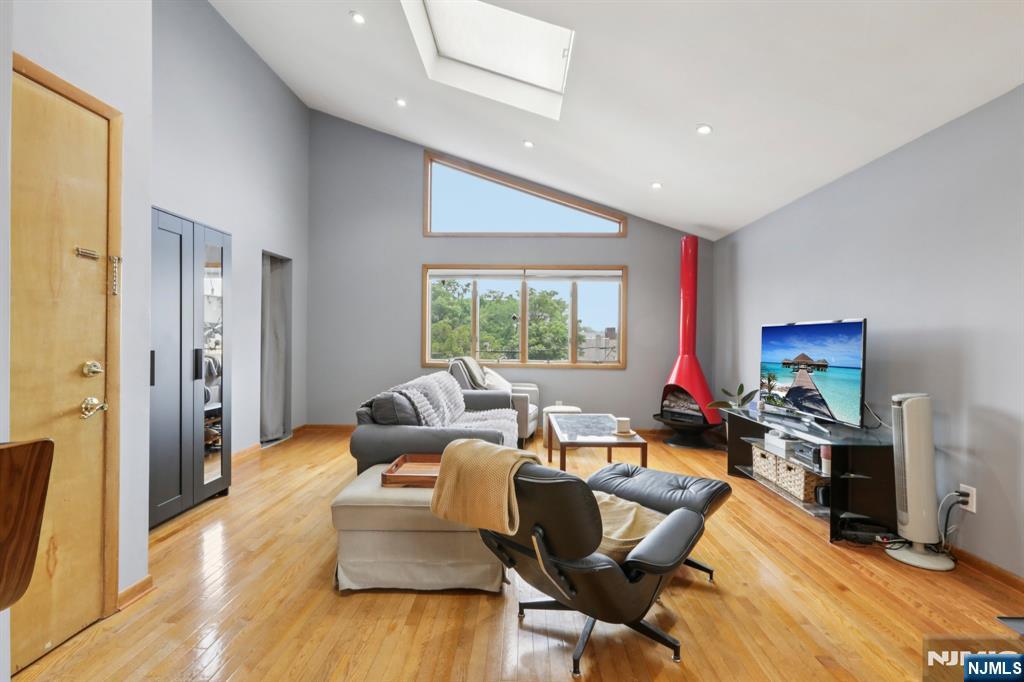 281 Columbia Avenue A