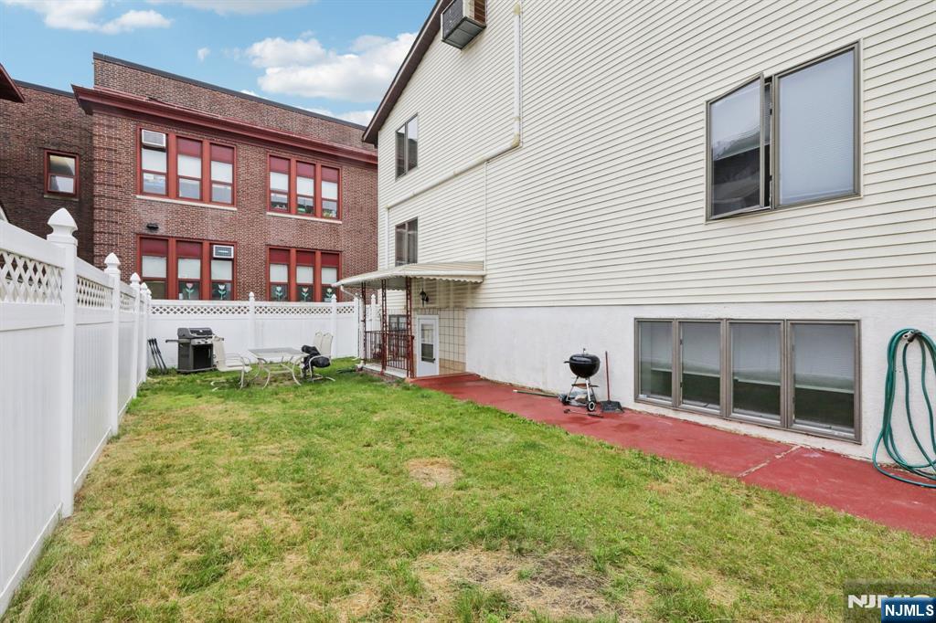 281 Columbia Avenue A