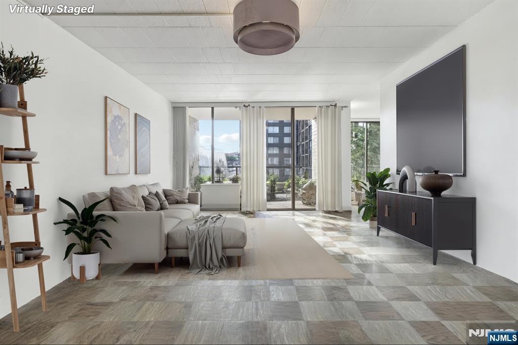 9060 Palisade Avenue 511