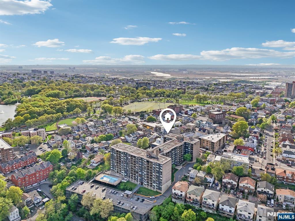 9060 Palisade Avenue 511