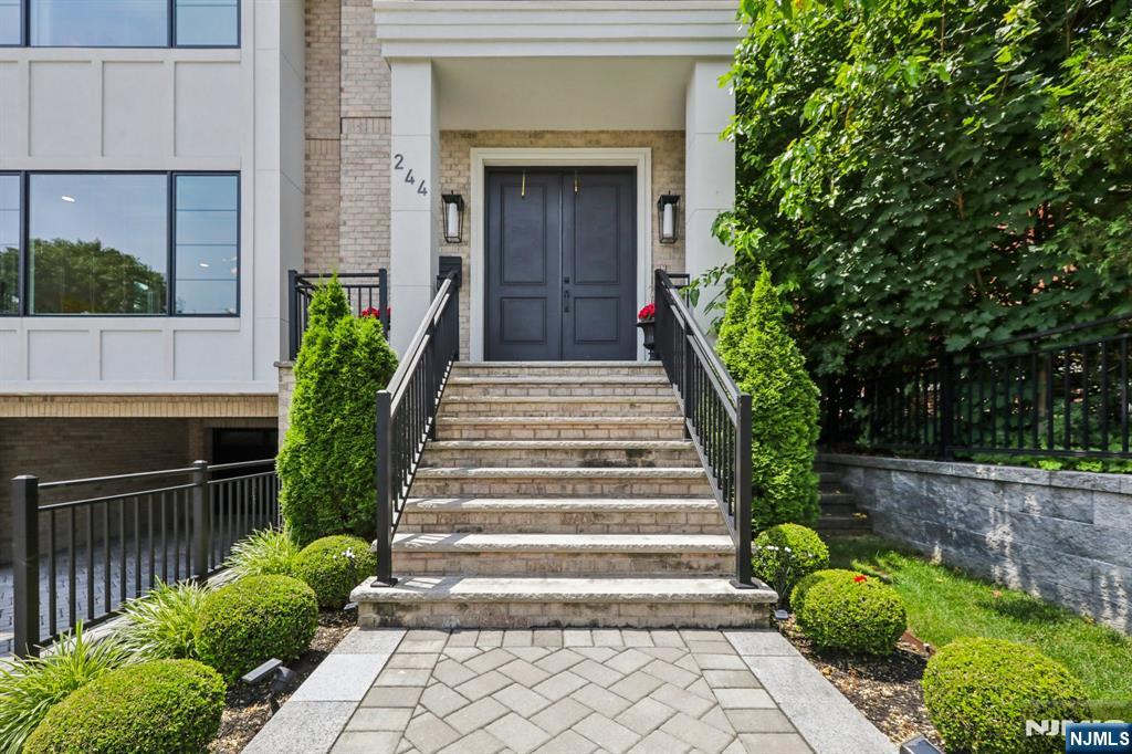 244 Virginia Avenue