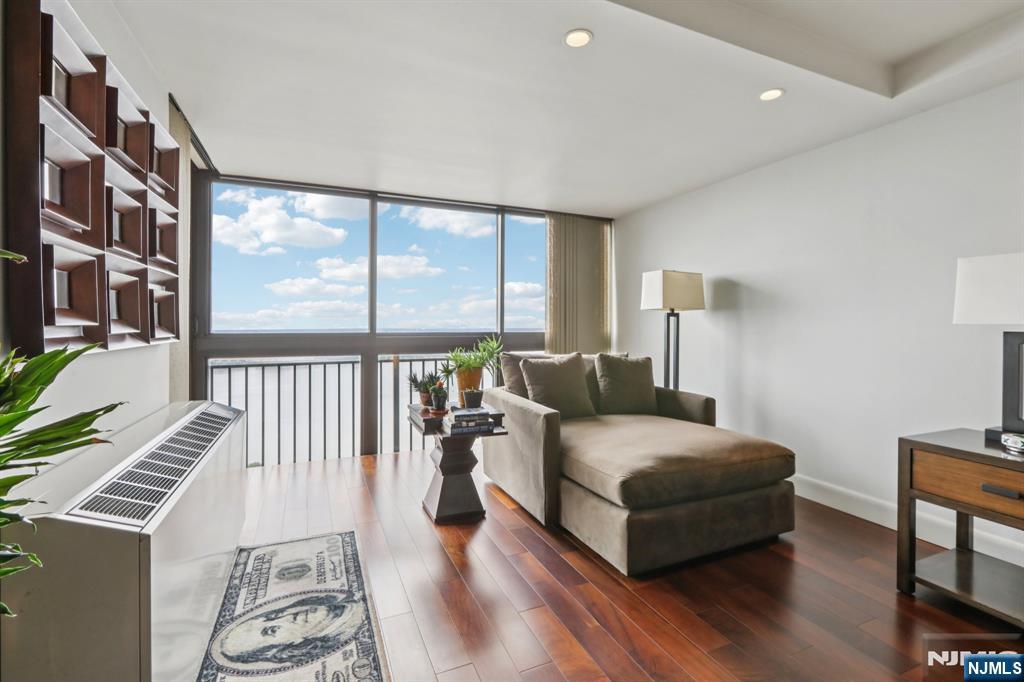 1500 Palisade Avenue