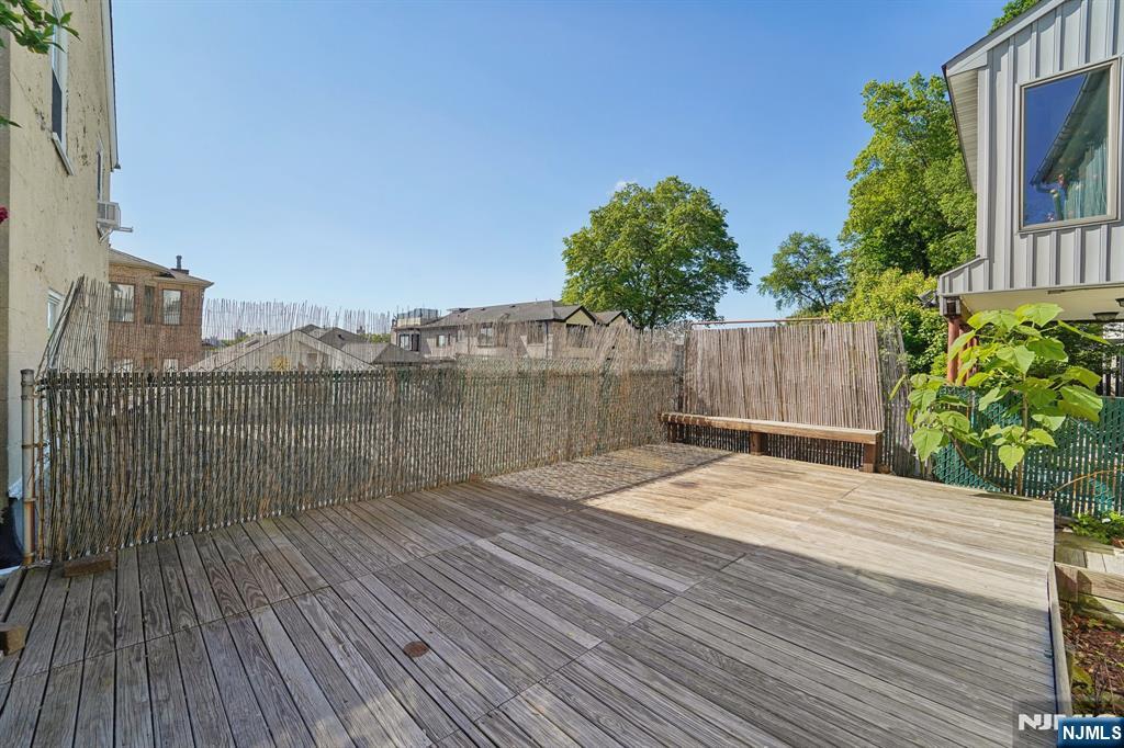 7 Rockwood Place