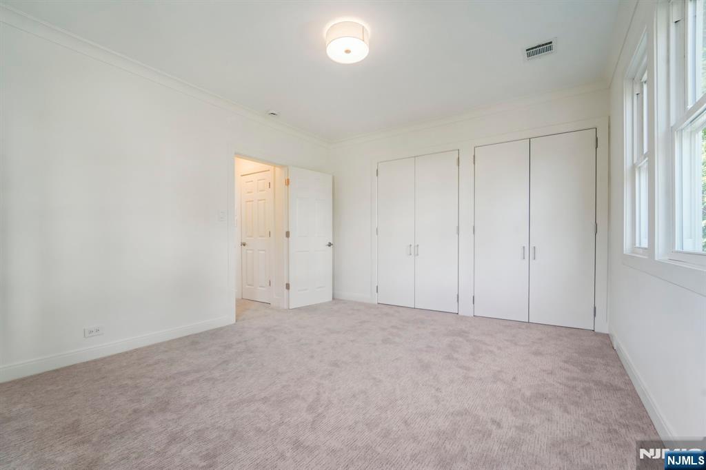 7 Rockwood Place