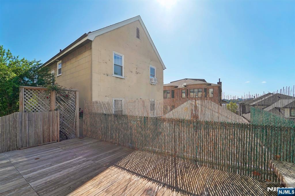 7 Rockwood Place