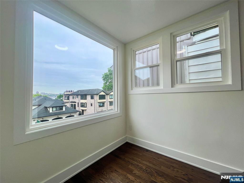 7 Rockwood Place