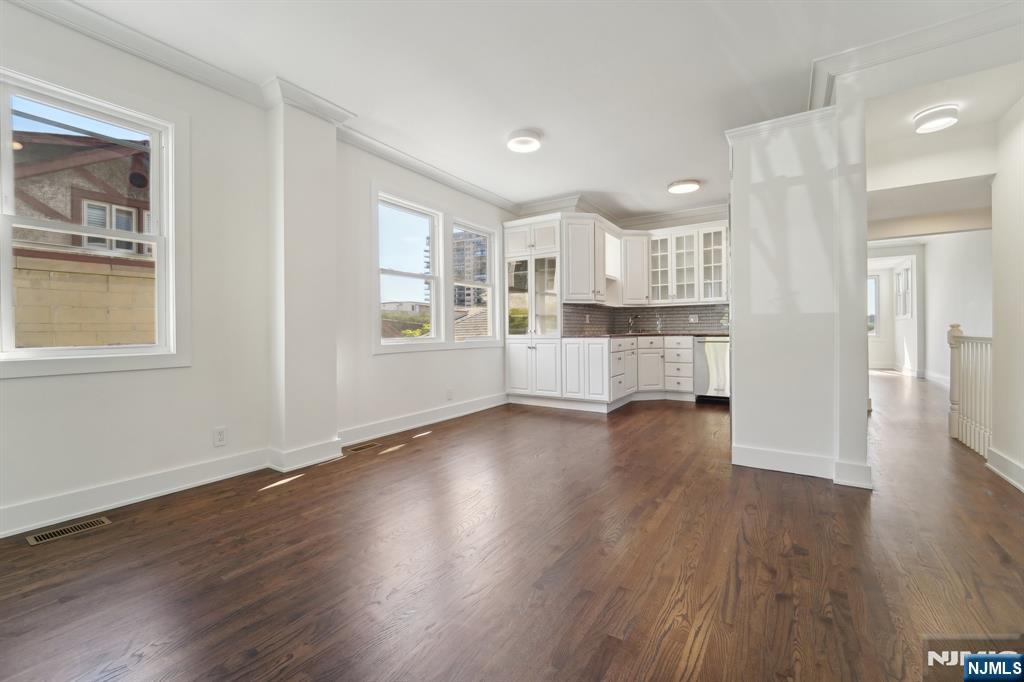 7 Rockwood Place