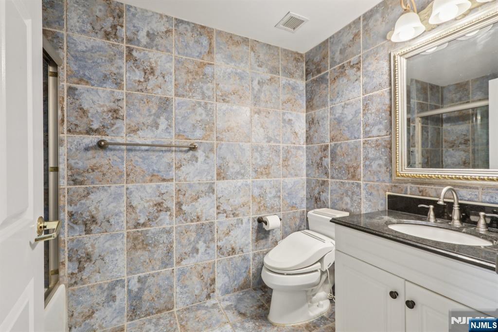 100 Old Palisade Road 3205