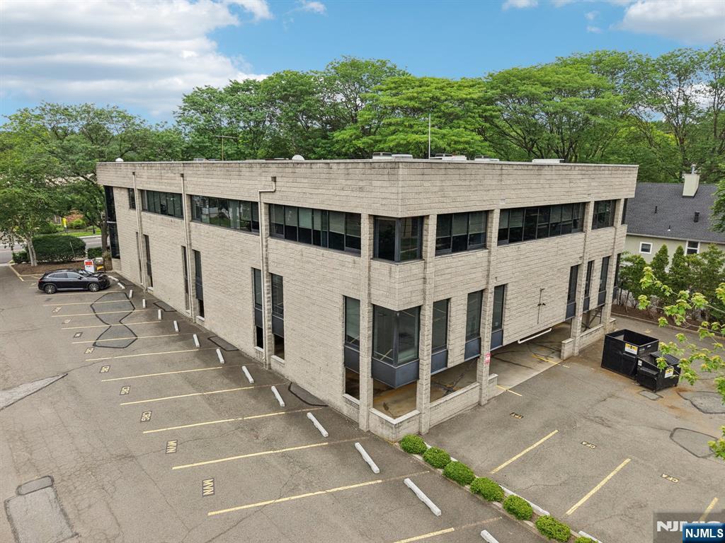100 Union Avenue