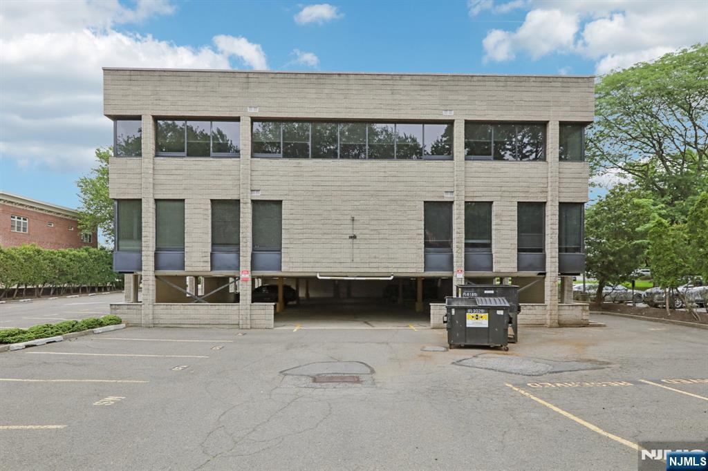 100 Union Avenue
